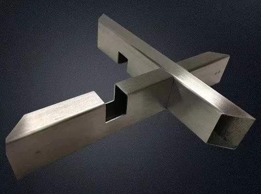 5mm CNCの管レーザーの切断